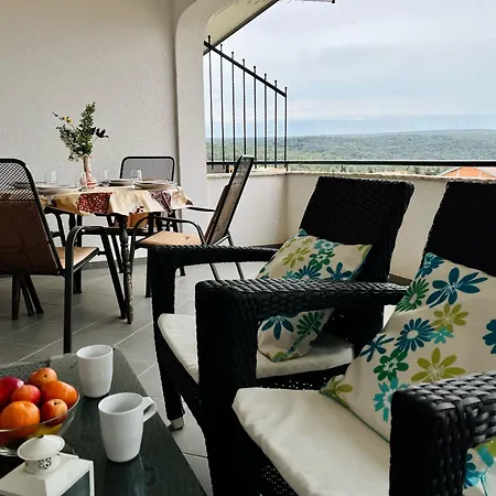 Apartment Stela In Karin Gornji